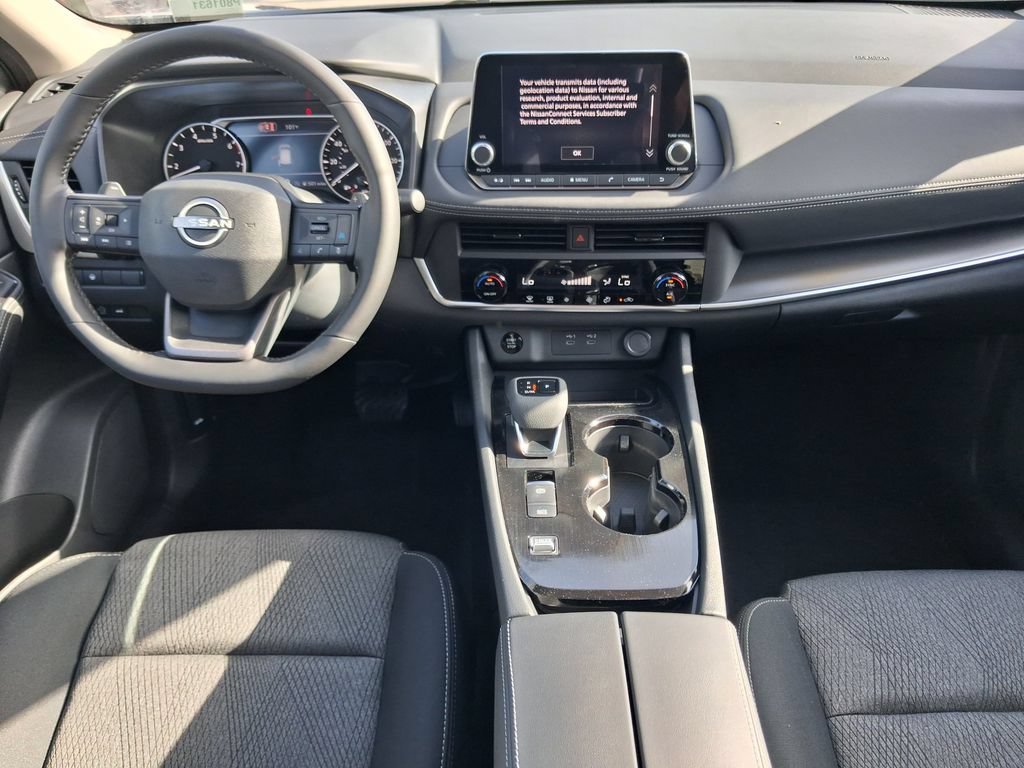 Used 2026 Nissan Rogue SV FWD image 9