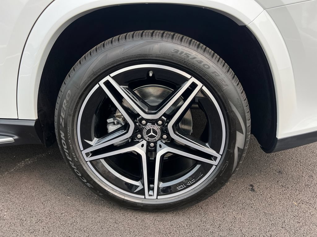 New 2026 Mercedes-Benz GLS 450 4MATIC image 36