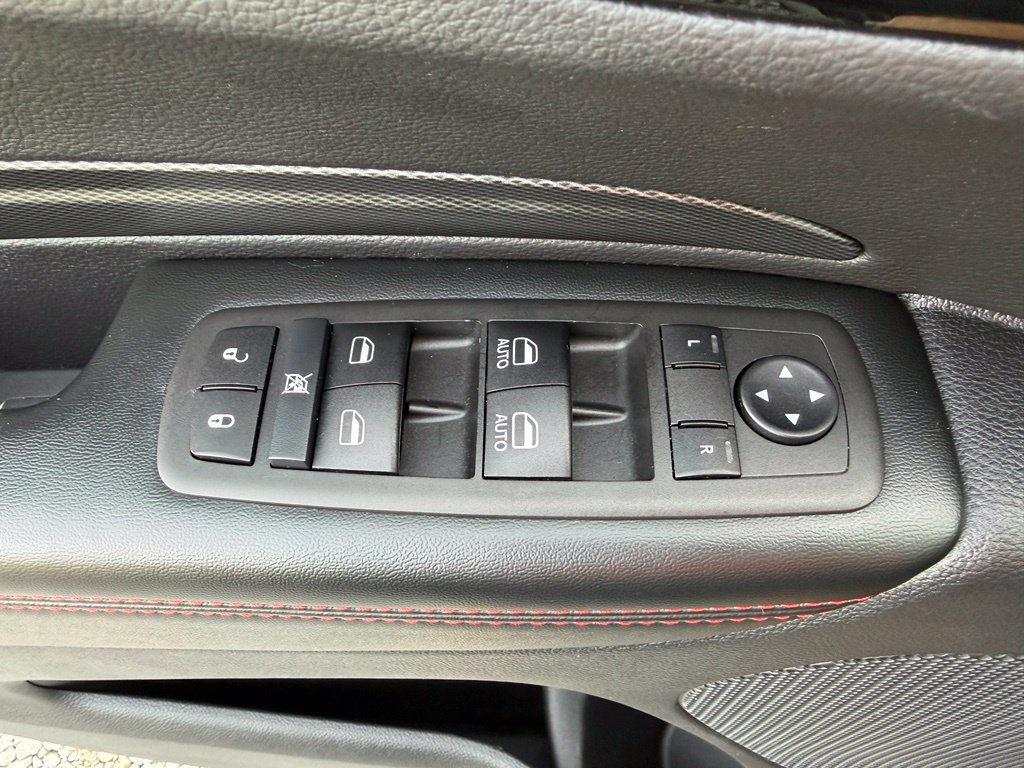 Used 2025 Dodge Durango GT AWD/4WD image 16