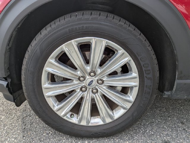Used 2022 Ford Explorer Limited w/ Limited Technology Package RWD image 9