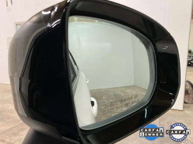 Used 2025 Volvo XC60 B5 Plus image 89