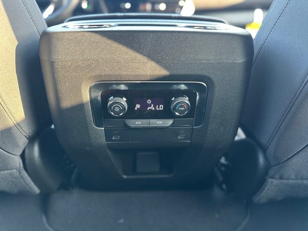 New 2026 Chevrolet Suburban LS AWD/4WD image 24