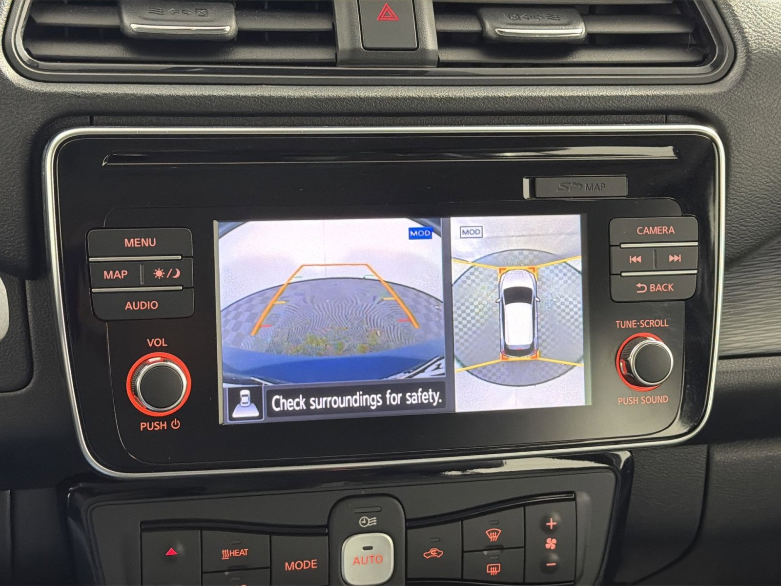 Used 2018 Nissan Leaf SL w/ SL Technology Package image 19