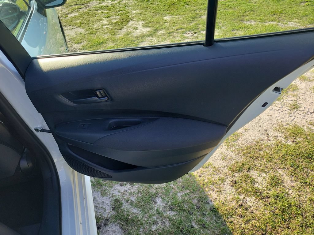 Used 2024 Toyota Corolla LE FWD image 32
