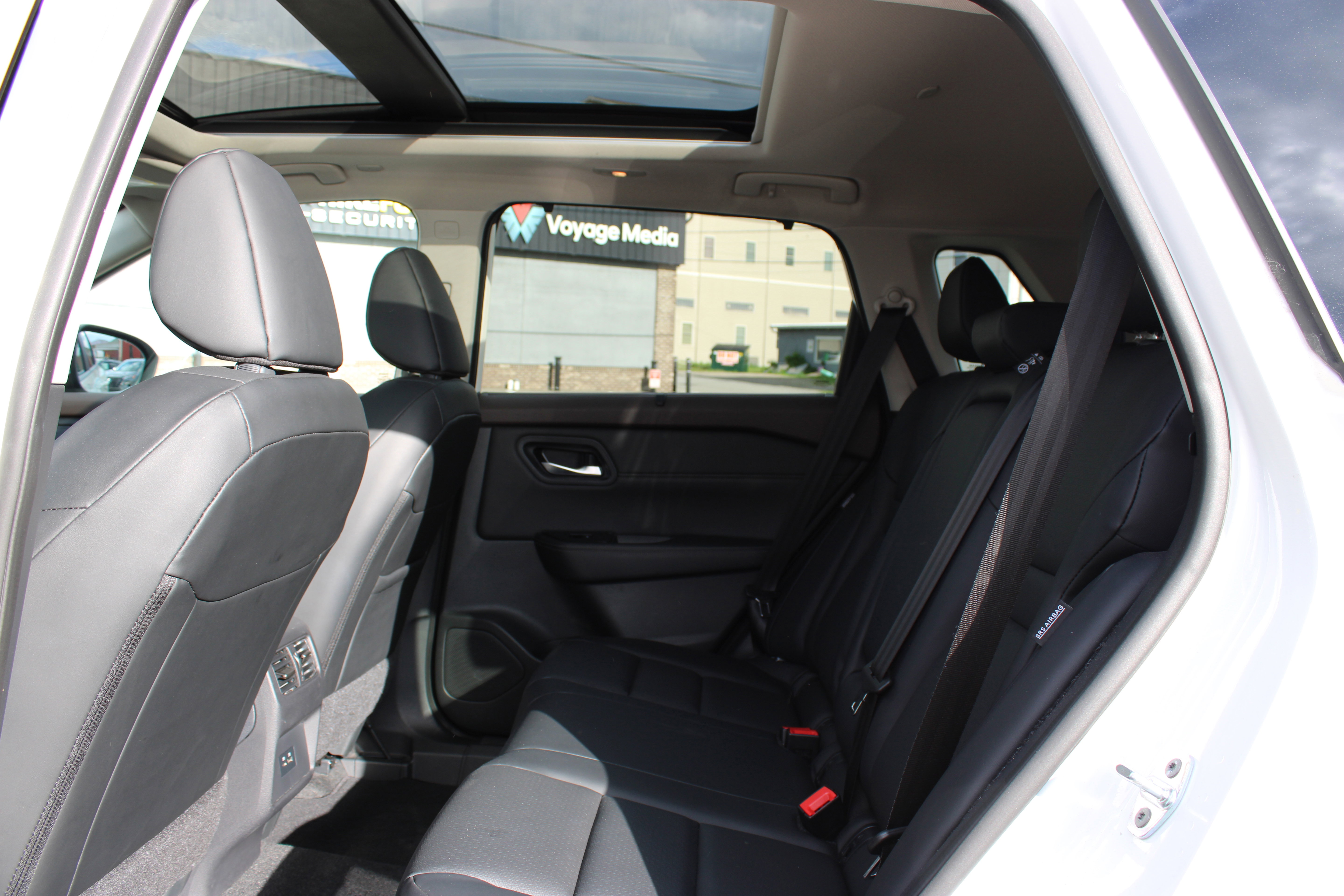 Certified 2023 Nissan Rogue SV w/ SV Premium B Package AWD/4WD image 12