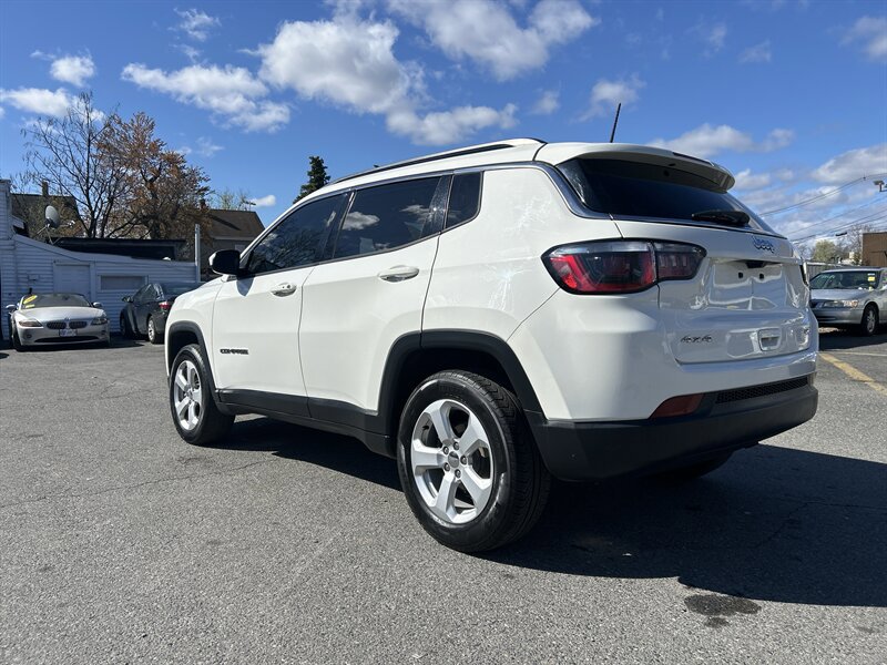 Used 2018 Jeep Compass Latitude w/ Popular Equipment Group AWD/4WD image 6