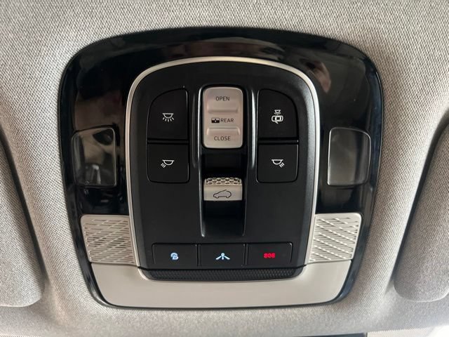 Used 2021 Hyundai Palisade Limited AWD/4WD image 32