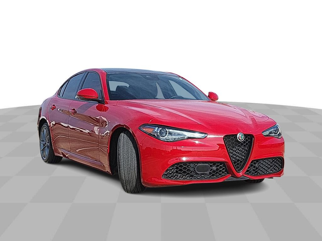 Used 2023 Alfa Romeo Giulia Sprint image 2
