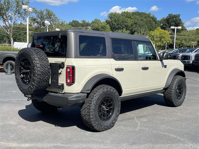 New 2025 Ford Bronco Badlands image 6