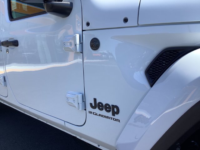 New 2026 Jeep Gladiator Sport AWD/4WD image 42