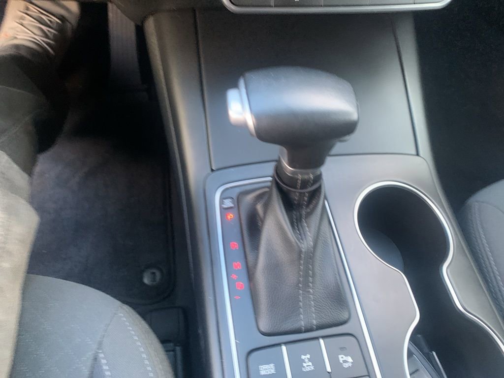 Used 2020 Kia Sorento S image 8