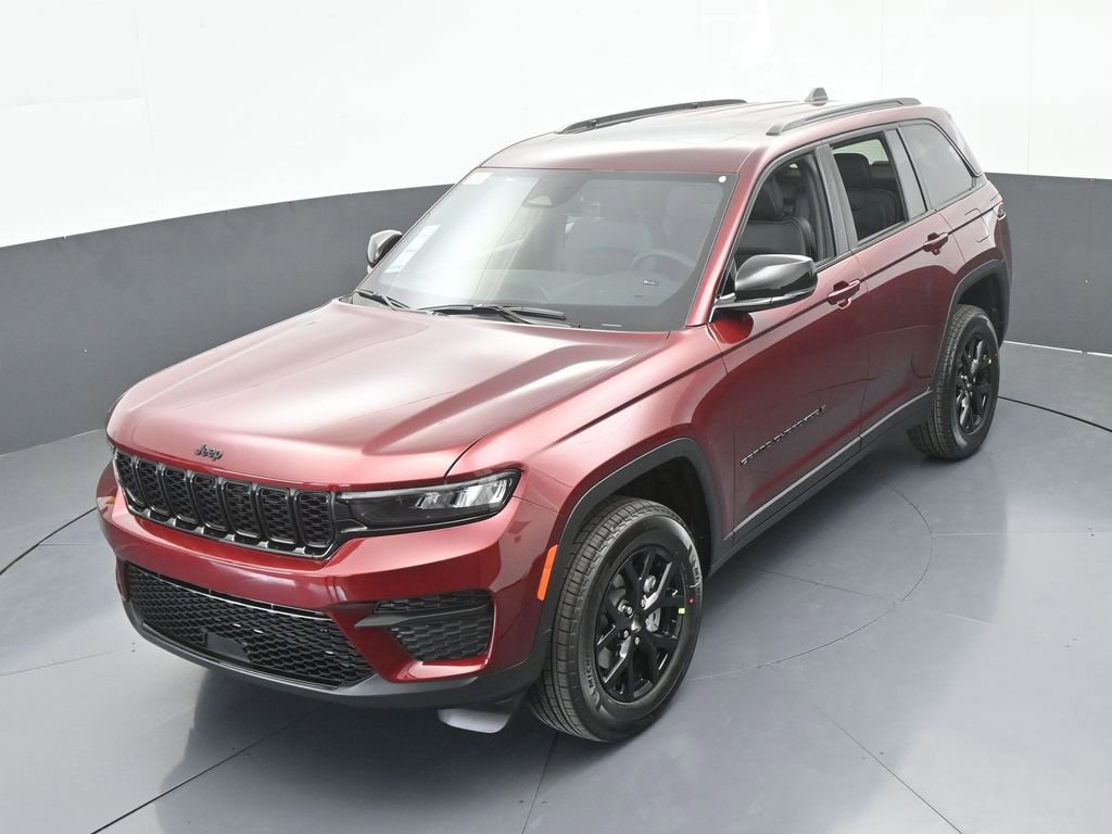 New 2025 Jeep Grand Cherokee Altitude image 40