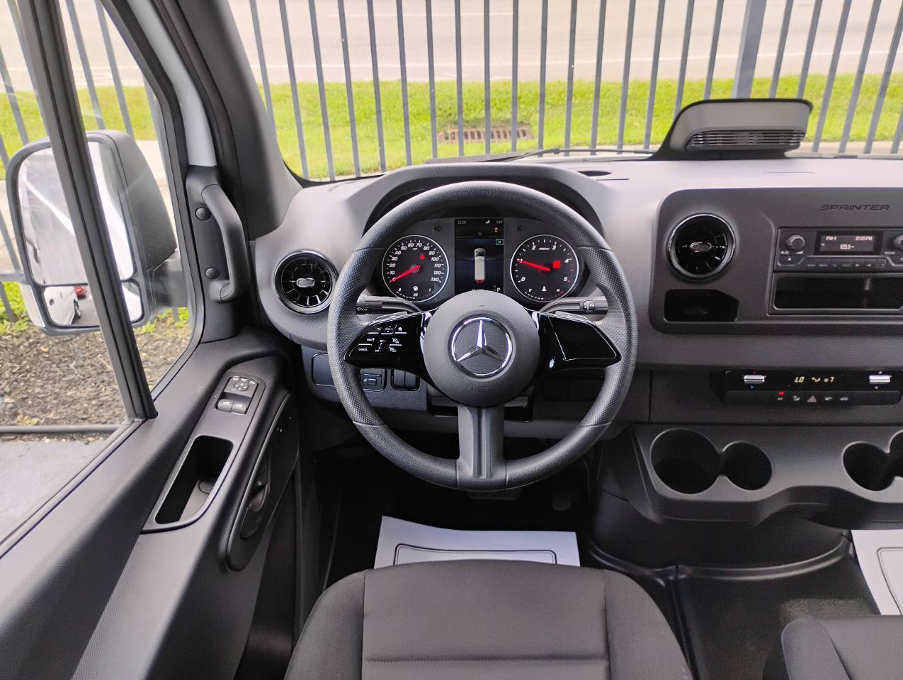 Used 2025 Mercedes-Benz Sprinter 2500 image 51