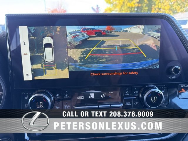 Used 2023 Toyota Highlander Platinum image 17