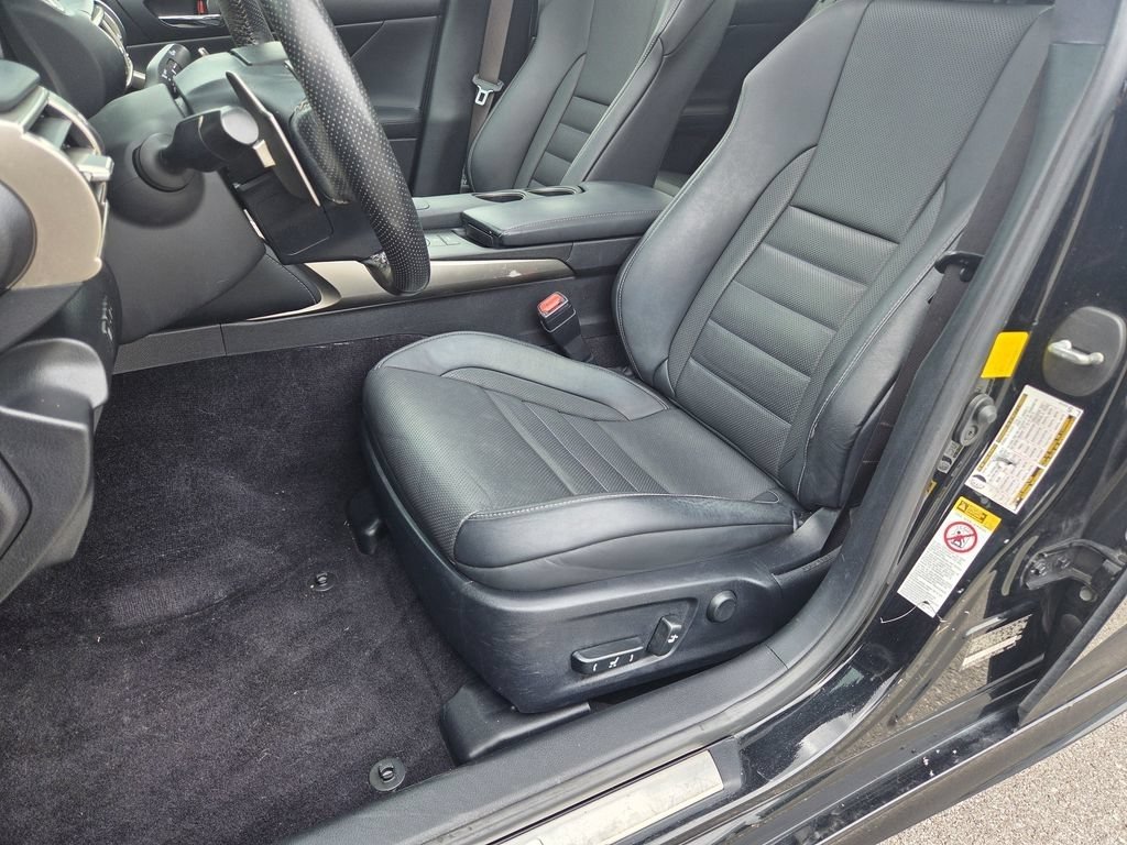 Used 2015 Lexus IS 250 AWD w/ F-Sport Package image 6