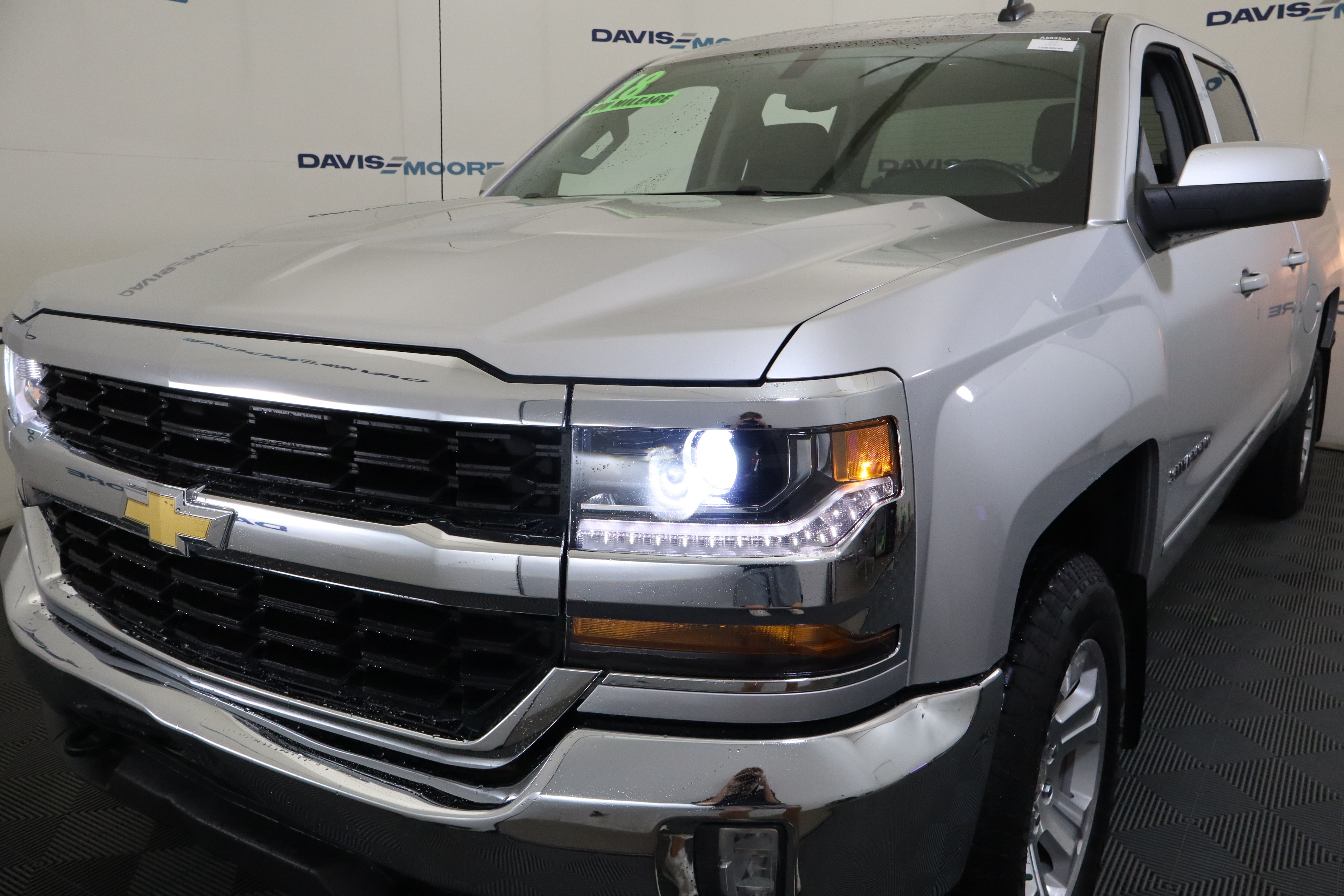 Used 2018 Chevrolet Silverado 1500 LT w/ All Star Edition AWD/4WD image 12