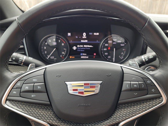 Certified 2022 Cadillac XT5 Sportv w/ LPO, ONYX Package image 21