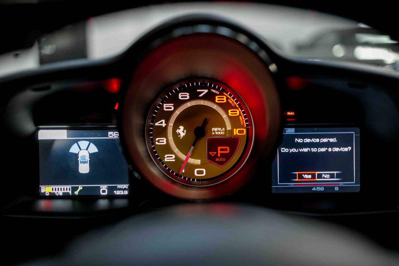 Used 2018 Ferrari 488 Spider image 63