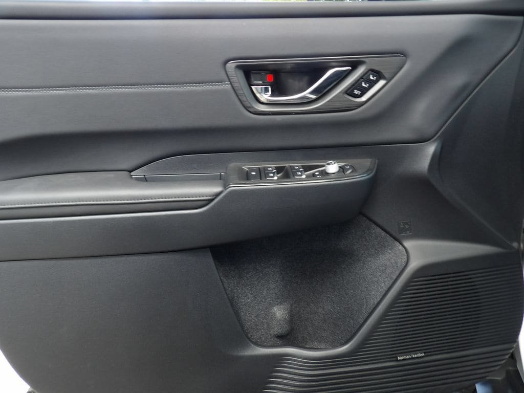 Used 2026 Subaru Outback Touring AWD/4WD image 13
