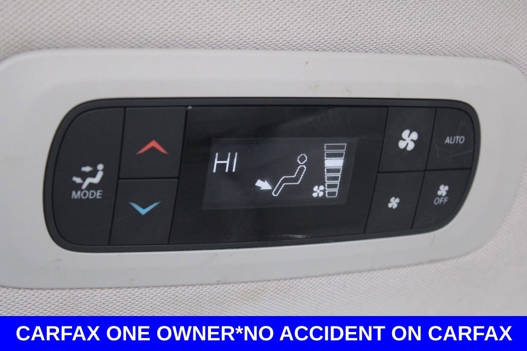 Used 2017 Chrysler Pacifica Touring-L image 31