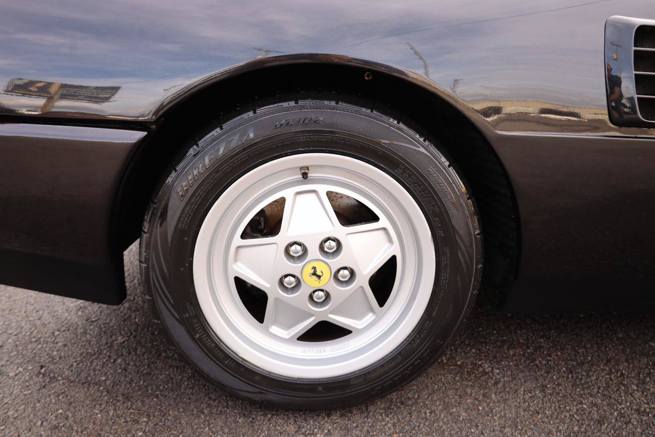 Used 1989 Ferrari Mondial T Cabriolet RWD image 32