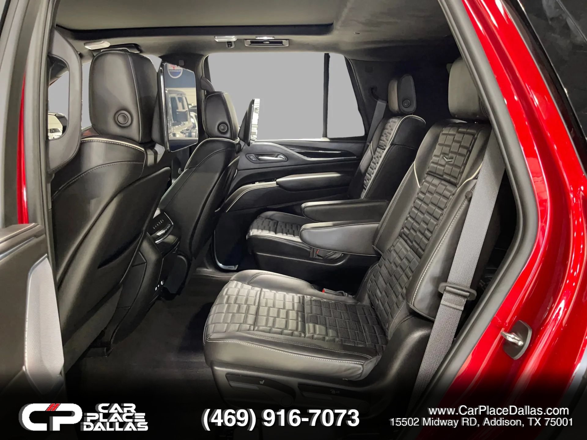 Used 2023 Cadillac Escalade V w/ Heavy-Duty Trailer Package AWD/4WD image 23