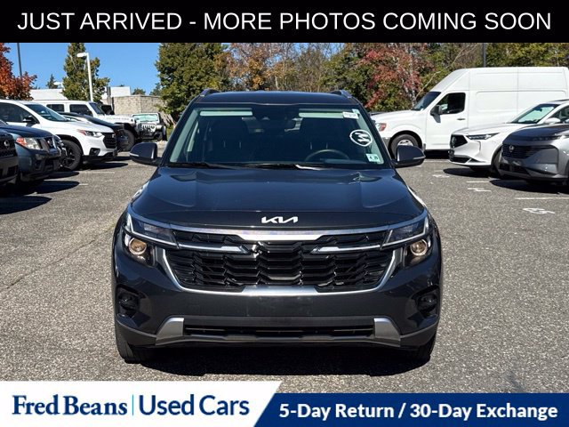 Used 2024 Kia Seltos S AWD/4WD image 2