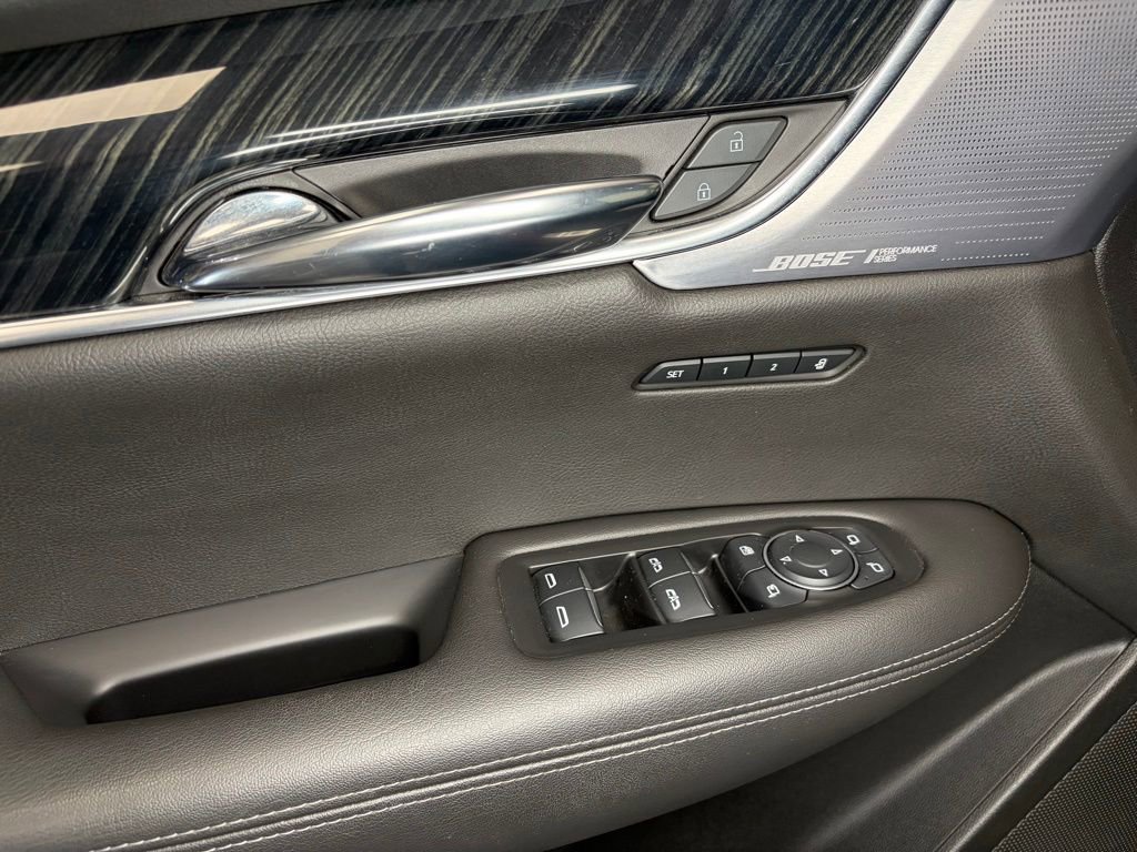 Used 2020 Cadillac XT6 Premium Luxury image 17