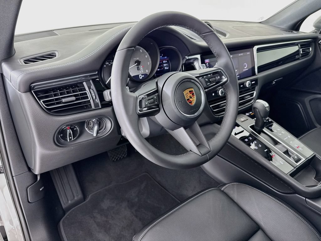 New 2026 Porsche Macan S AWD/4WD image 4