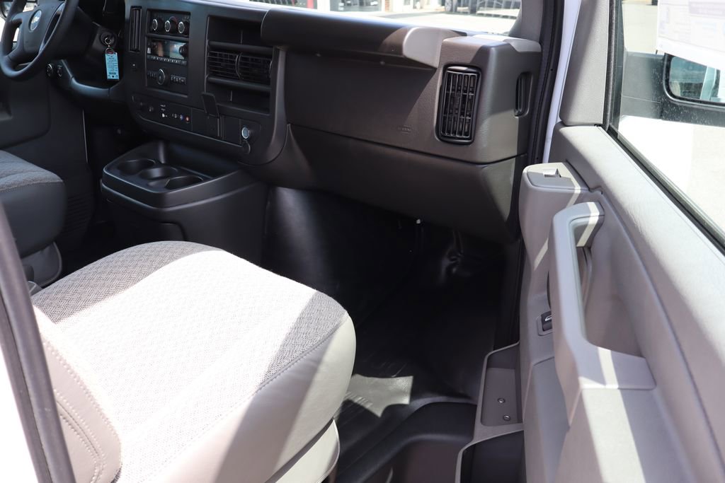New 2025 Chevrolet Express 2500 w/ Driver Convenience Package image 39