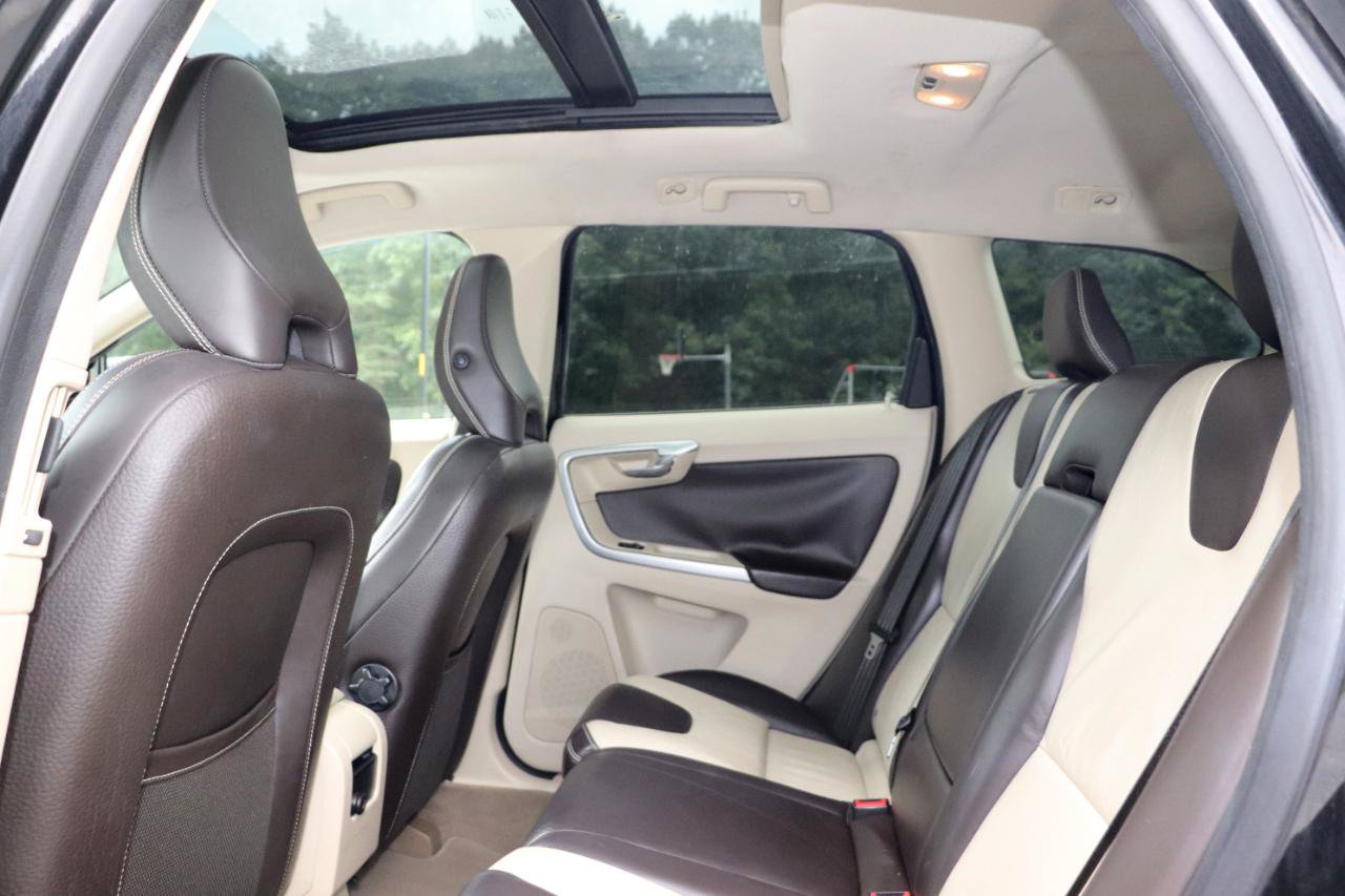 Used 2010 Volvo XC60 T6 AWD/4WD image 20
