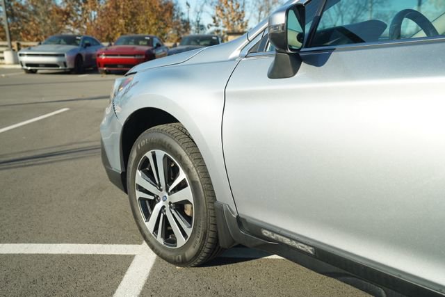 Used 2018 Subaru Outback 3.6R Limited image 38