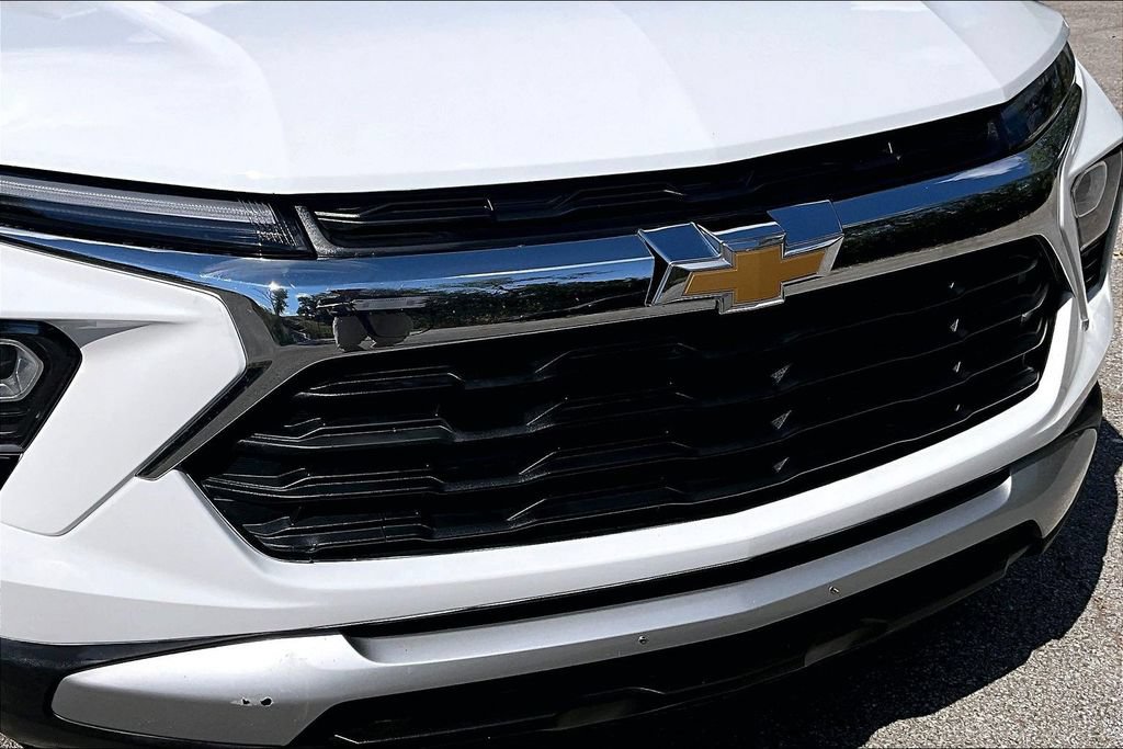 Used 2026 Chevrolet TrailBlazer LT FWD image 38