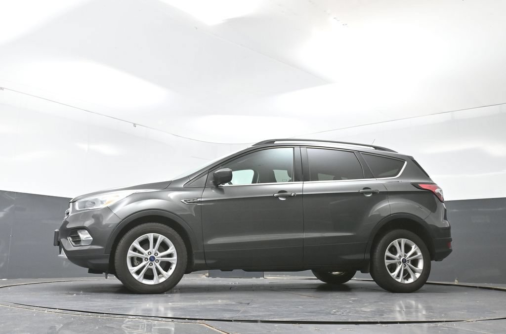 Used 2018 Ford Escape SE w/ SE Sync 3 Package FWD image 52