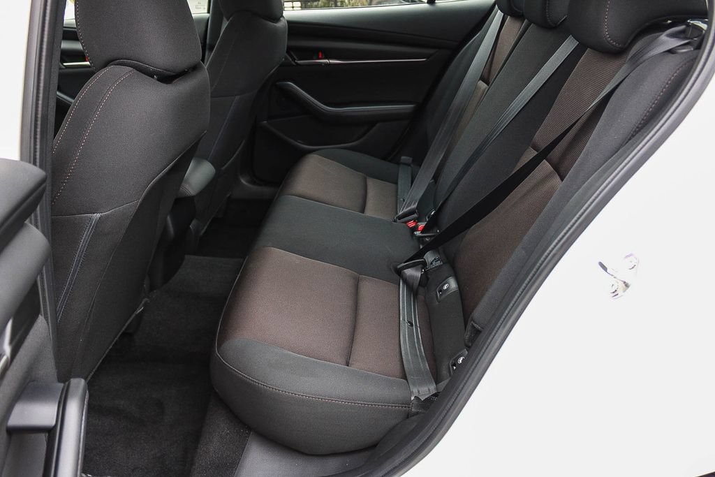 Used 2020 MAZDA MAZDA3 Sedan FWD image 18