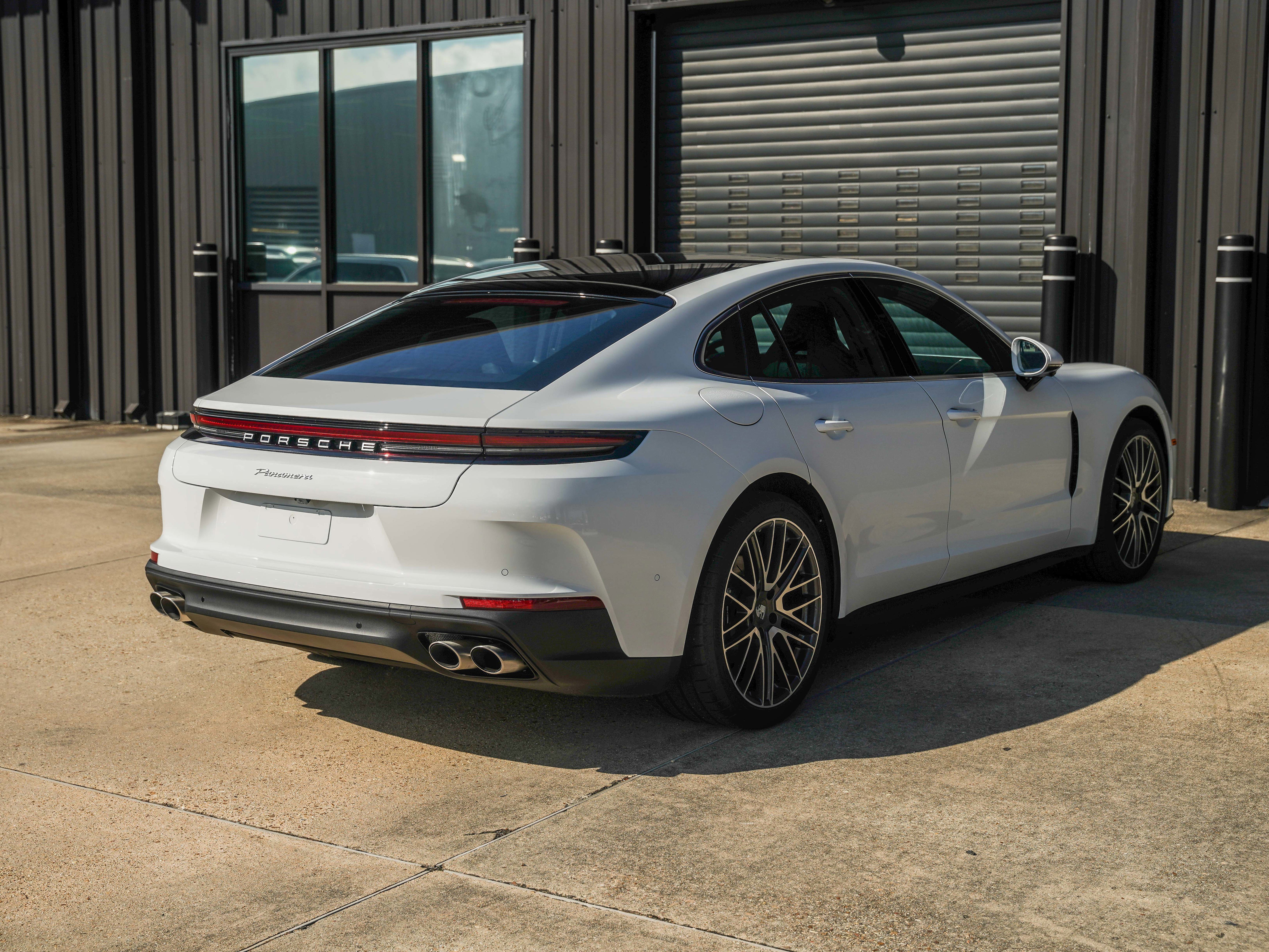 New 2026 Porsche Panamera image 10