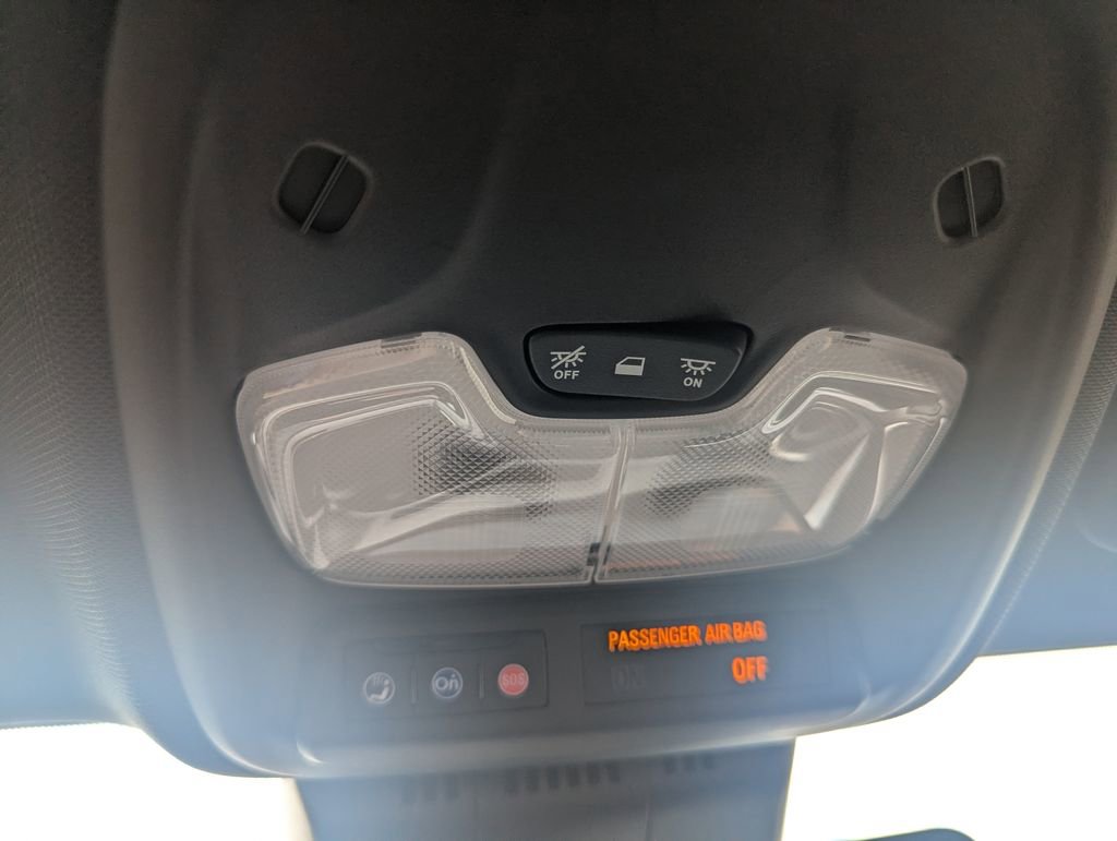 Used 2024 GMC Canyon Elevation w/ Convenience Package RWD image 33