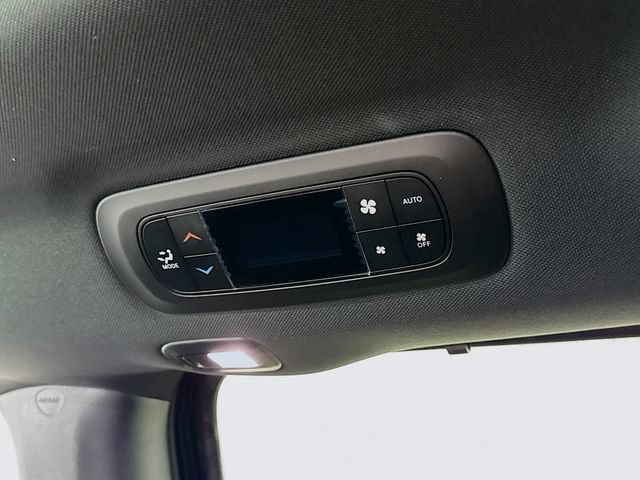 New 2027 Chrysler Pacifica Limited FWD image 27
