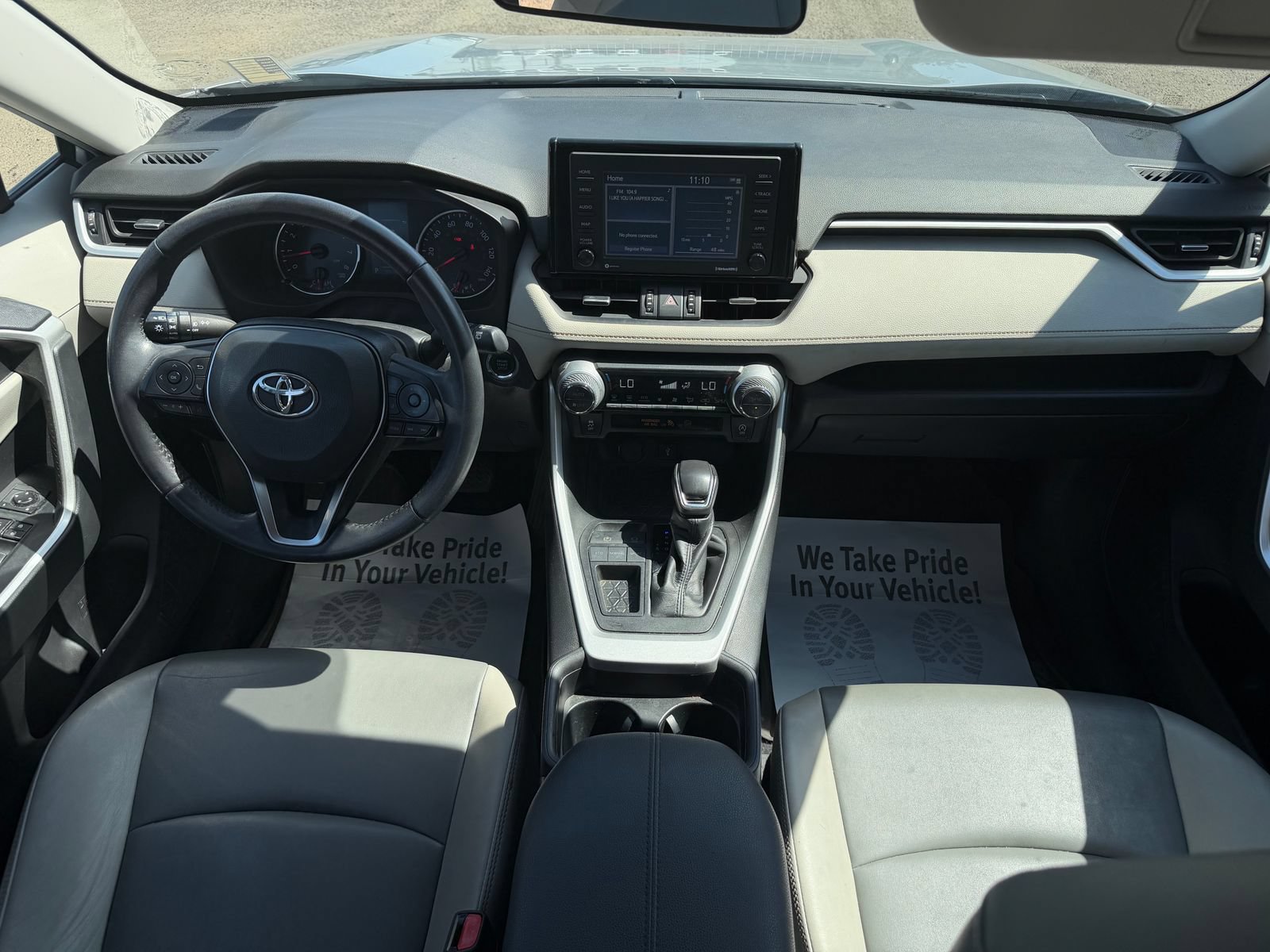 Used 2020 Toyota RAV4 XLE Premium w/ All Weather Liner Package FWD image 17