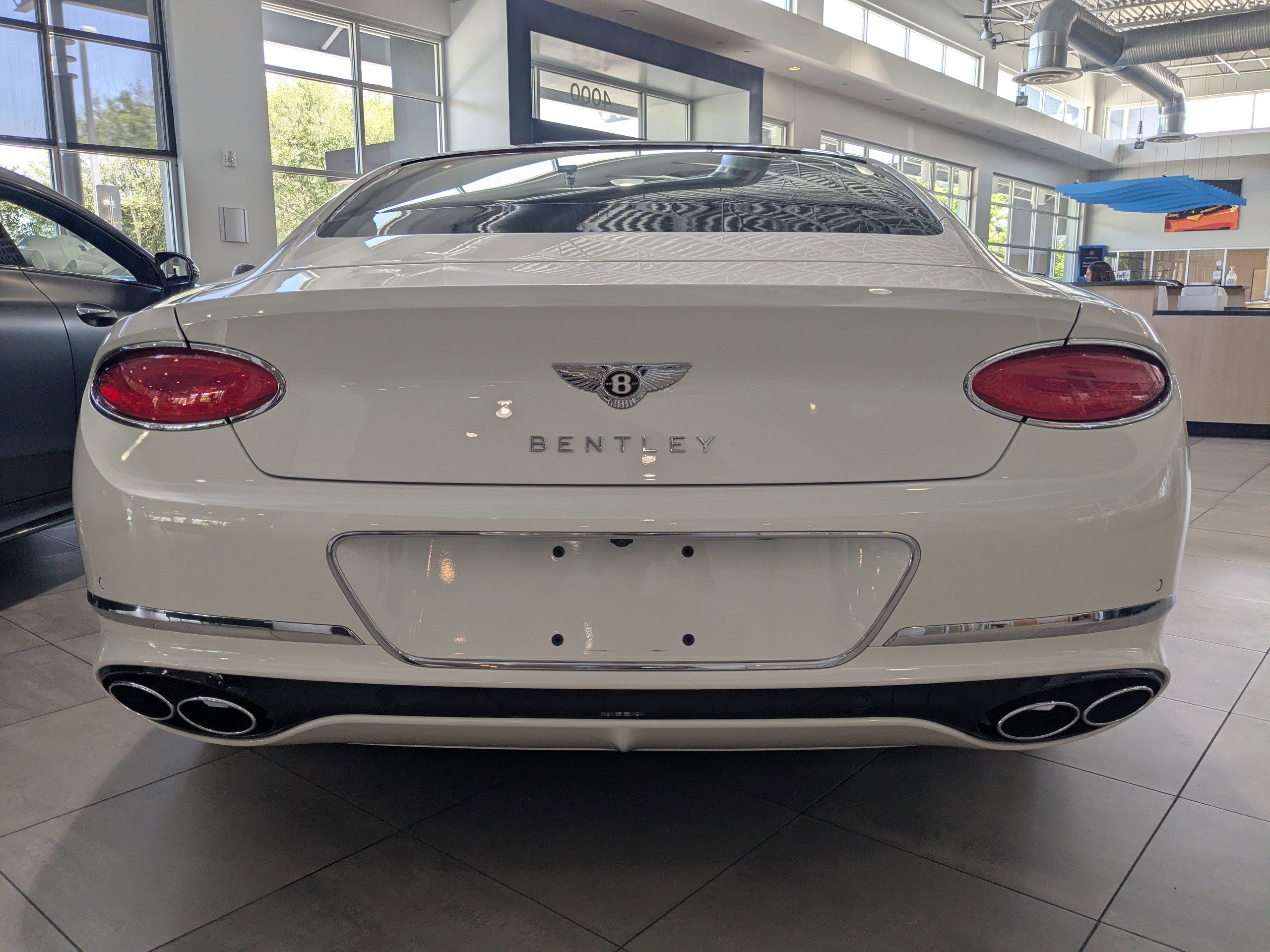 Used 2020 Bentley Continental GT image 4