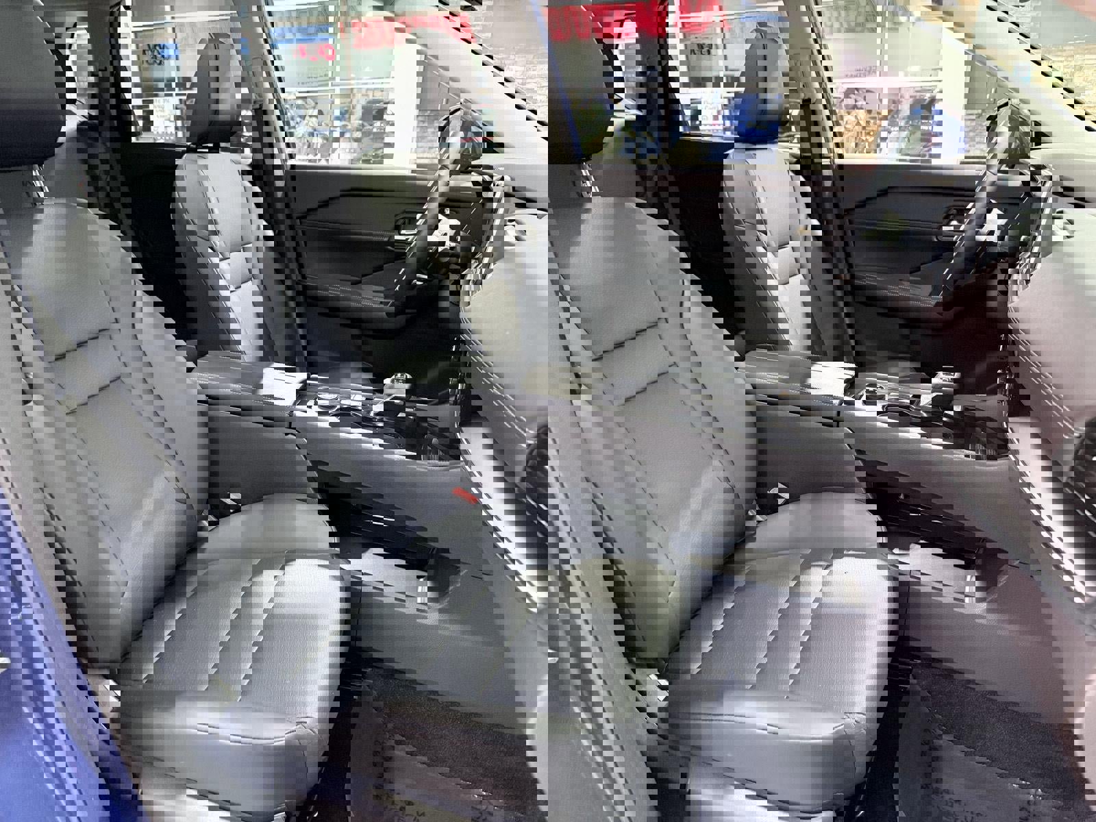 Used 2023 Nissan Rogue SV w/ SV Premium Package image 18