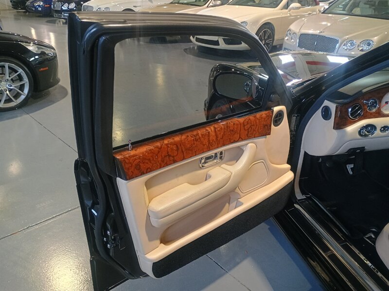 Used 1999 Bentley Arnage Green Label RWD image 13