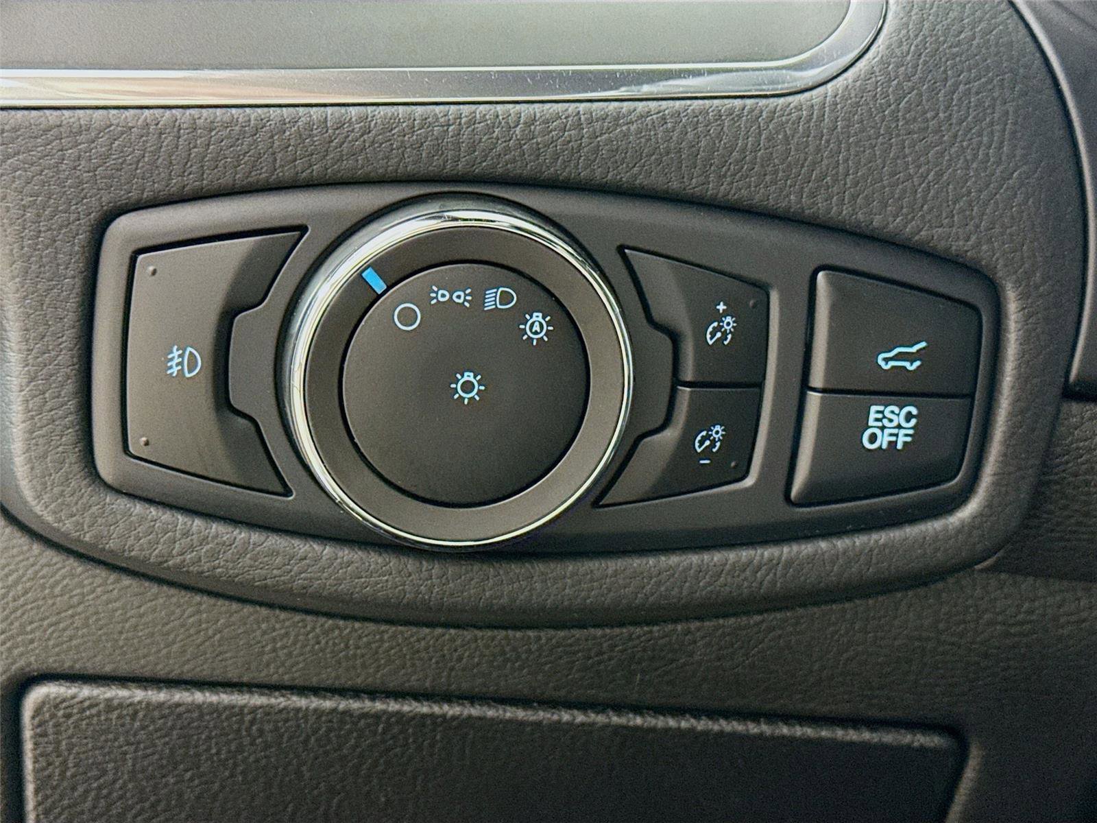 Used 2023 Ford Edge ST AWD/4WD image 14