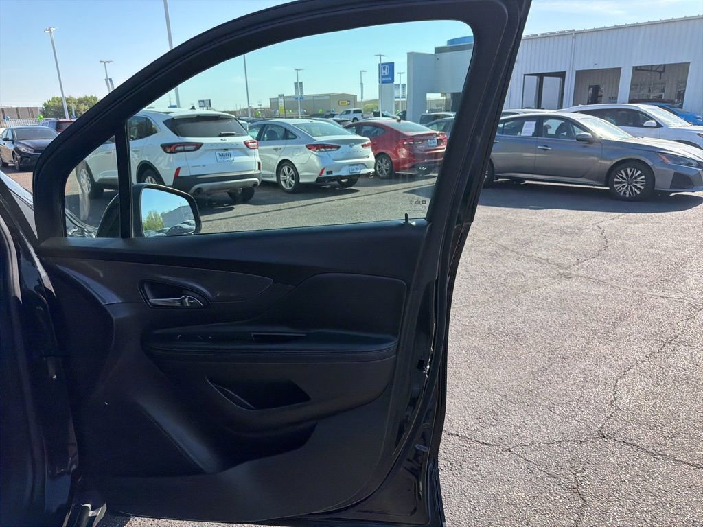 Used 2019 Buick Encore Preferred w/ Safety Package image 30