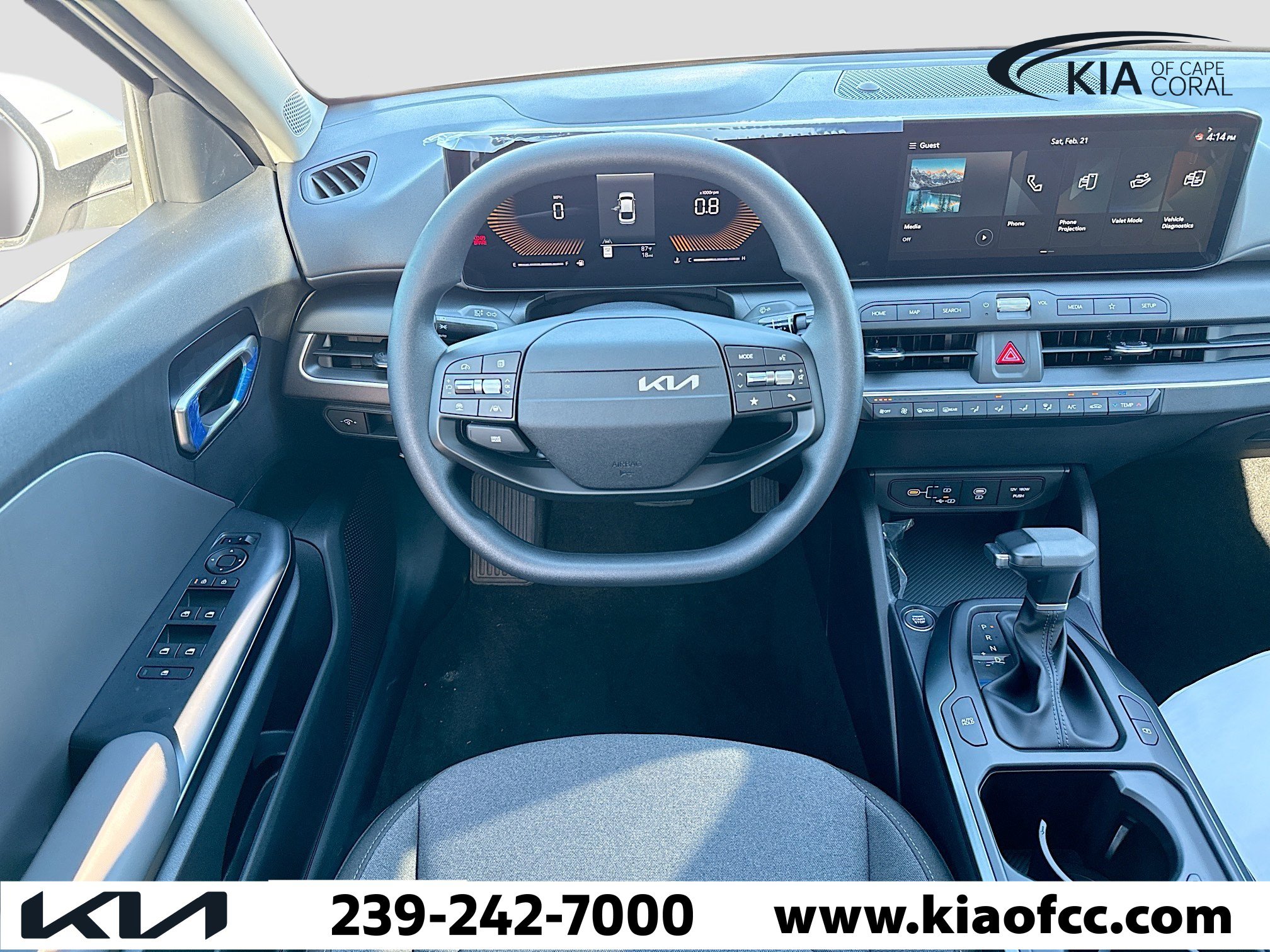 New 2025 Kia K4 LXS image 16