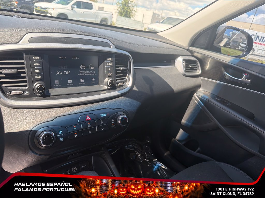 Used 2019 Kia Sorento FWD image 18