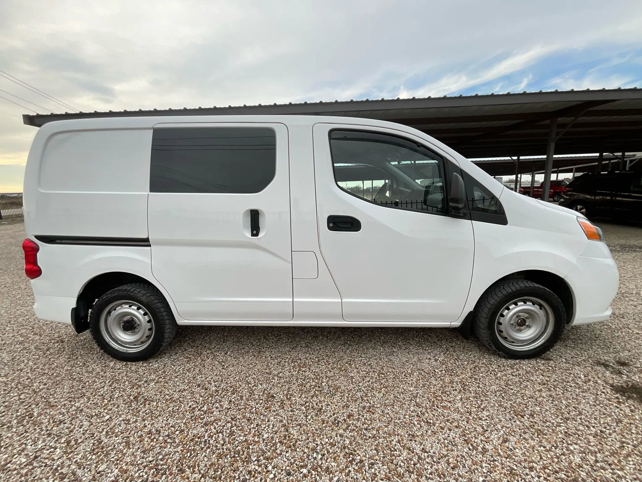 Used 2020 Nissan NV200 S w/ Sliding Glass Door Package image 12