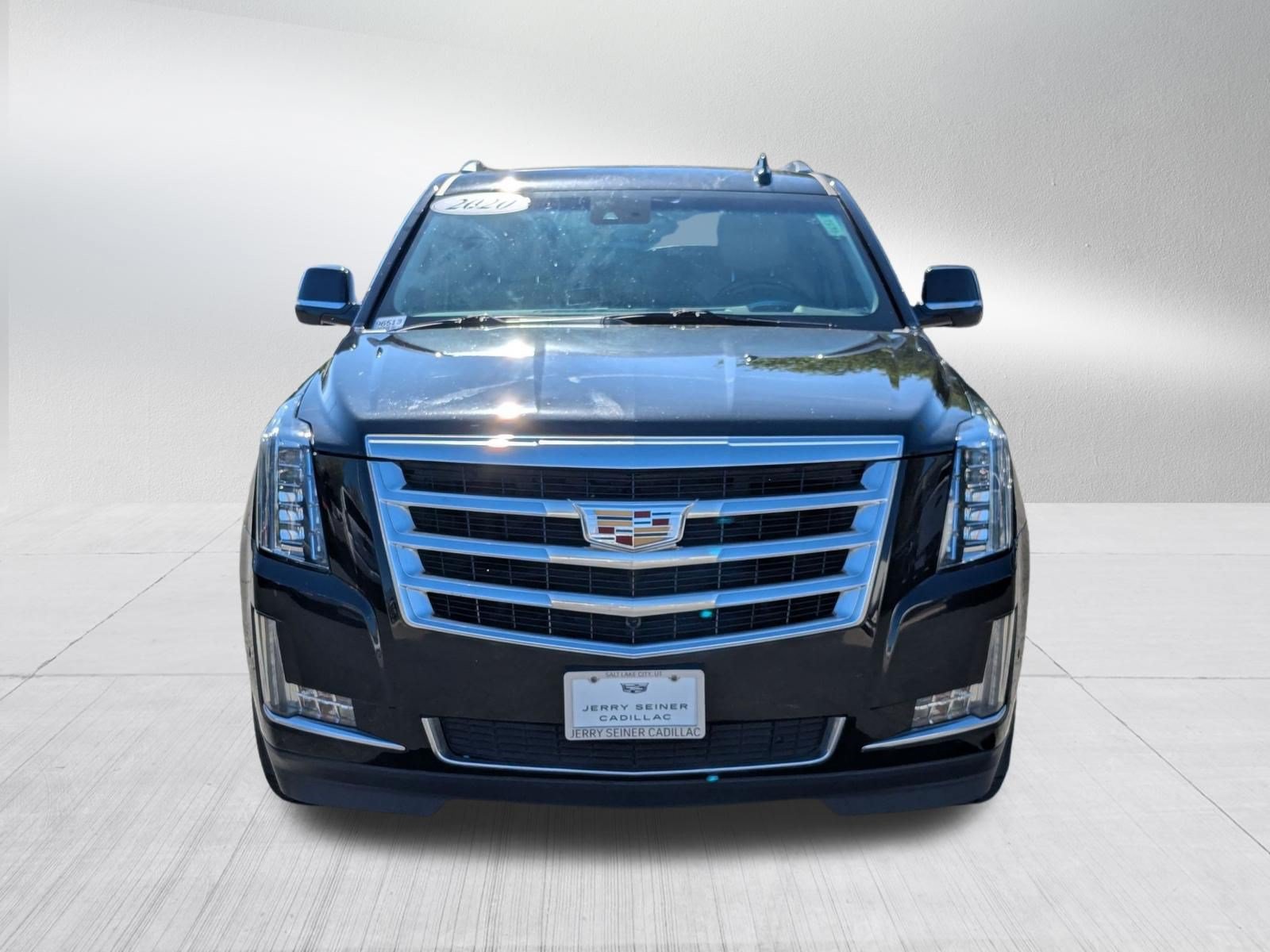 Used 2020 Cadillac Escalade ESV Luxury AWD/4WD image 9
