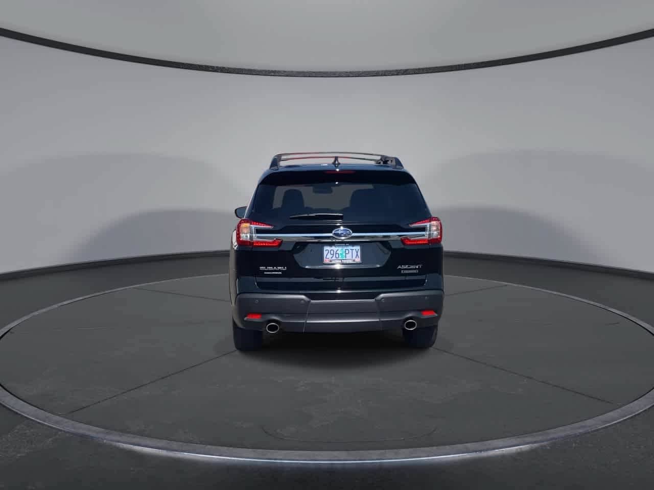 Used 2024 Subaru Ascent Touring AWD/4WD image 7