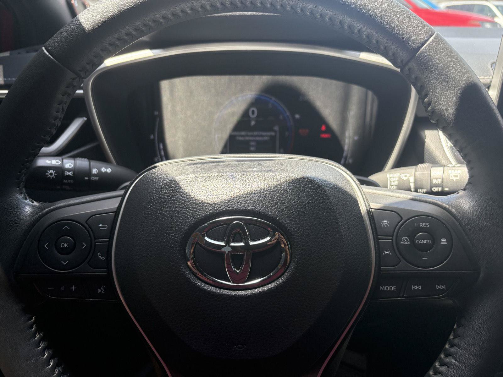 Used 2025 Toyota Corolla XSE FWD image 13
